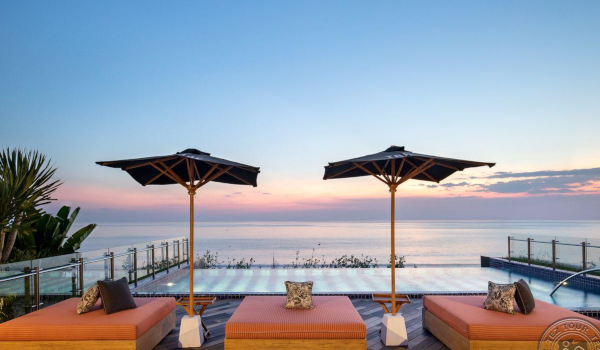 Tribe Bali Kuta Beach 4*